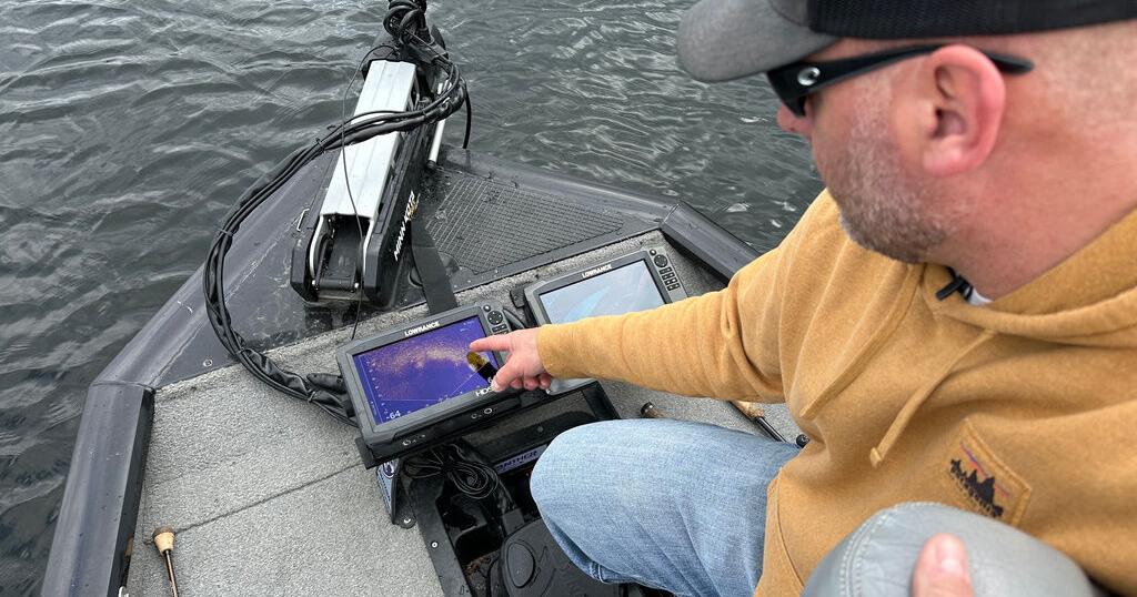 Some anglers praise forward-facing sonar, others say high-tech fishing ruins a day at the lake