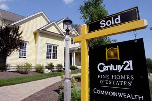 US Mortgage Rates Approach 7%, Adding Pressure to Housing Market
