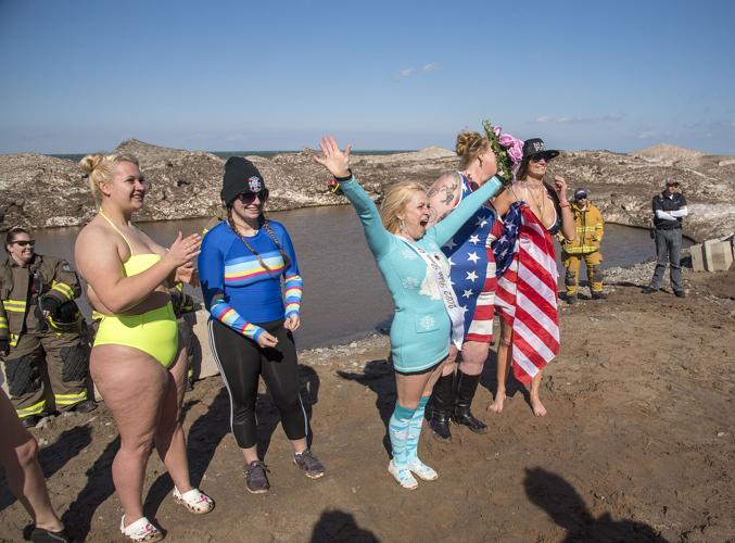 SLIDESHOW: 2022 Olcott Polar Bear Swim | Gallery | niagara ...