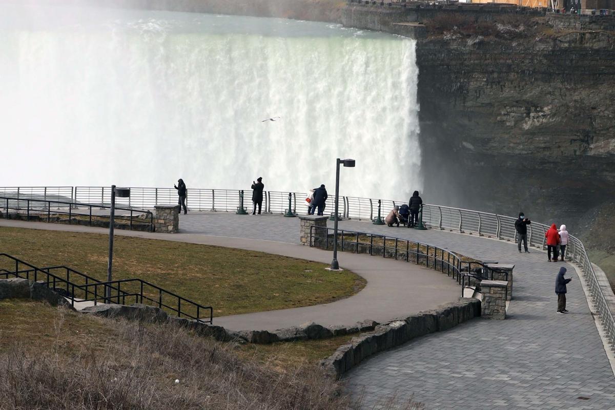 200321 Niagara activity 7