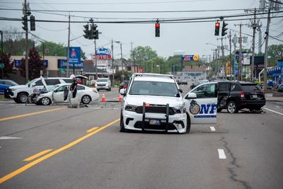Portion of Niagara Falls Boulevard shut down following 3-car crash