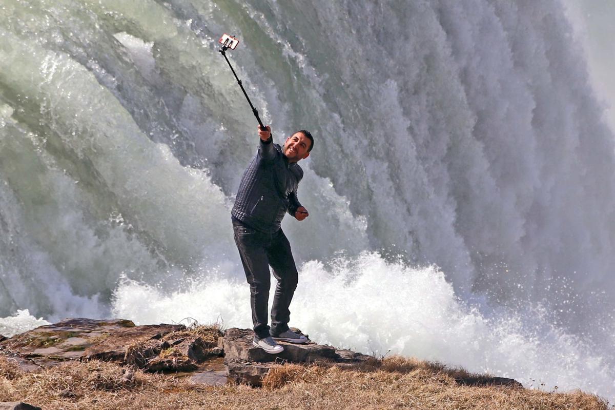 200321 Niagara activity 12