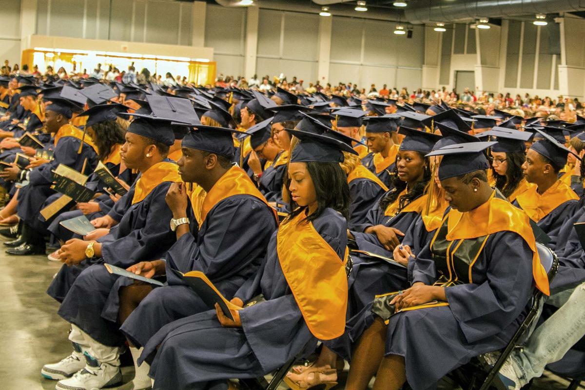 SLIDESHOW Local high school graduation ceremonies Gallery niagara