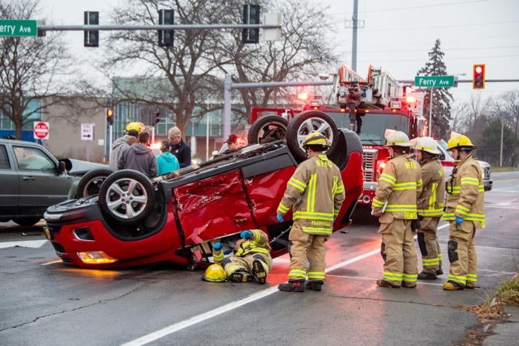 Falls police cruiser involved in crash while responding to accident ...