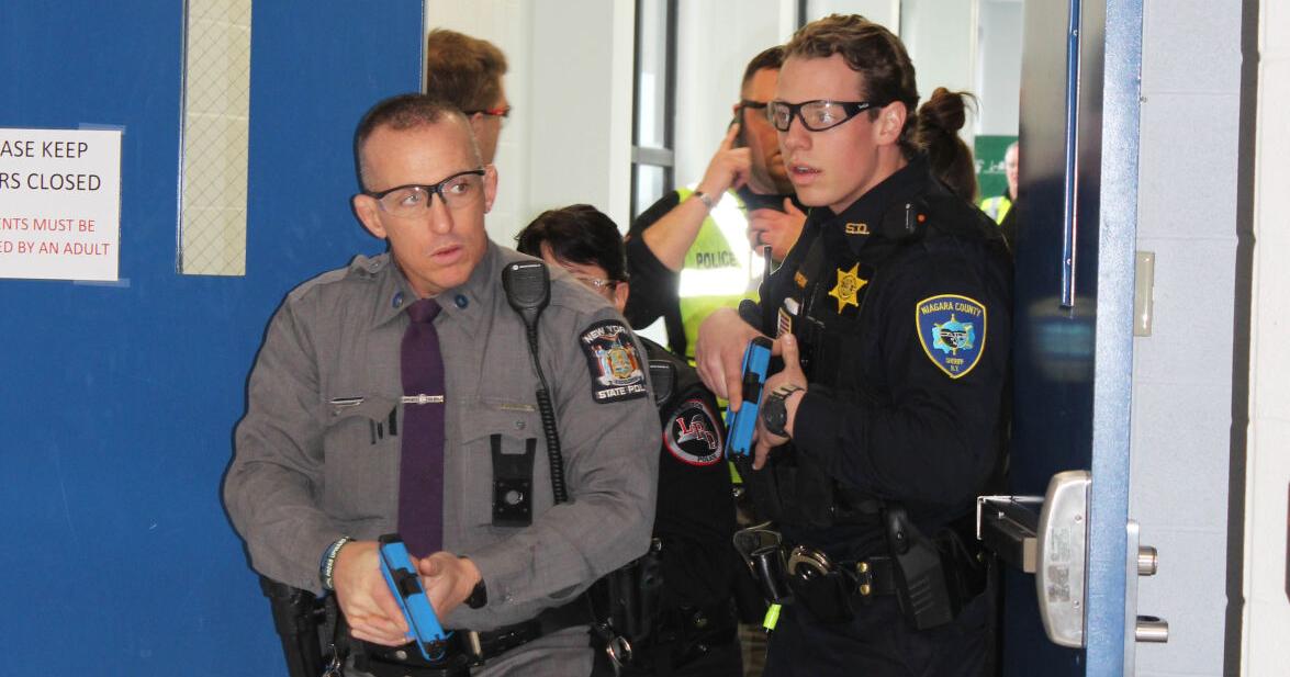 Local schools hold active shooter training drills | Local News ...