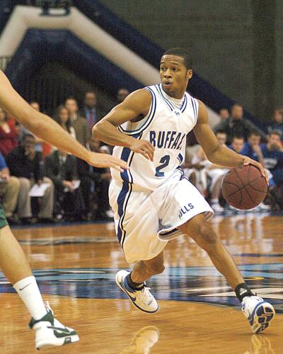 071129 UB-Tulane hoops2