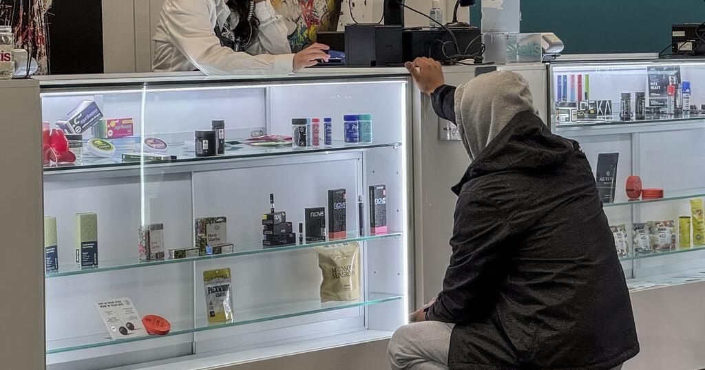 After troubled start, New York is shaking up its legal marijuana market with new competitors - Vimarsana News