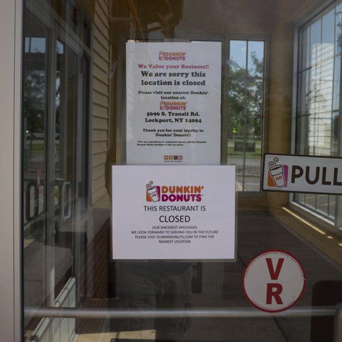 Lights Out For One Lockport Dunkin Donuts Local News Niagara Gazette Com