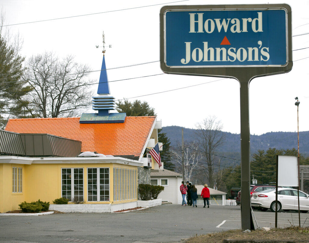 Howard Johnson's - Niagara Falls, NY  Howard johnson hotel, Howard  johnson's, Hotel motel