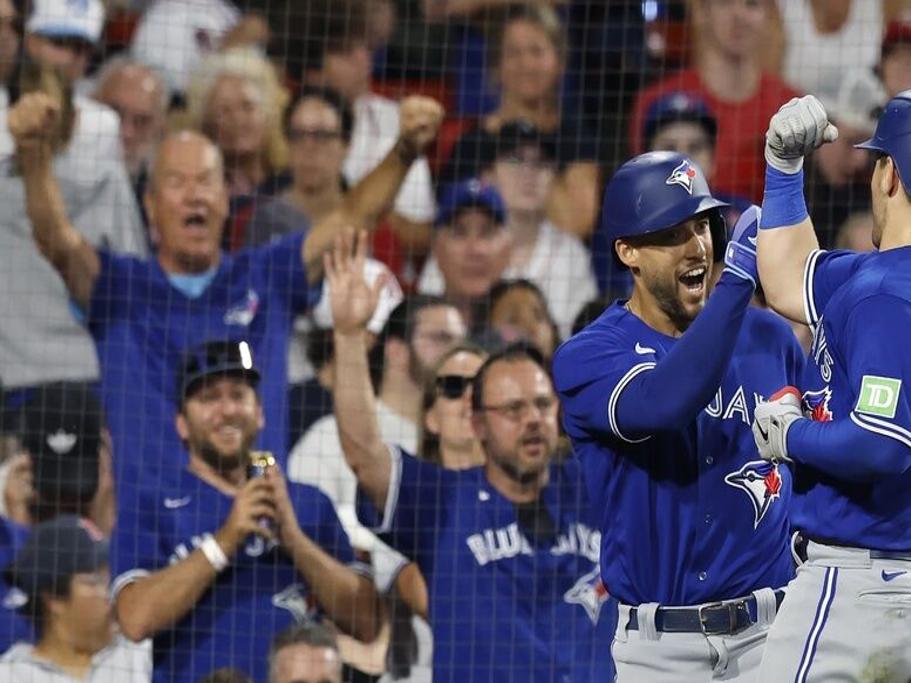 Blue Jays star Vladimir Guerrero Jr gifts bat to child who beat