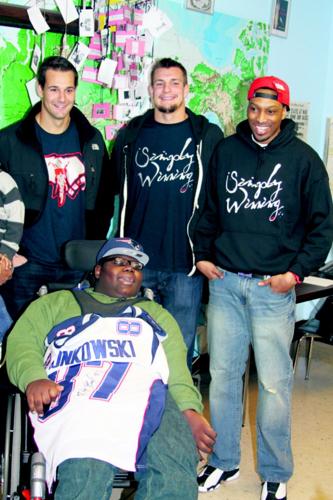 NFL star Rob Gronkowski pays visit to Lockport High School student, Local  News