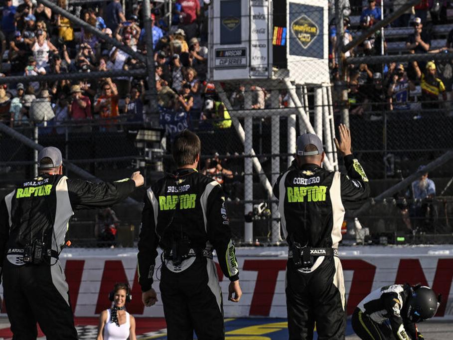 William Byron speaks on Ryan Blaney's car handling the wreck at