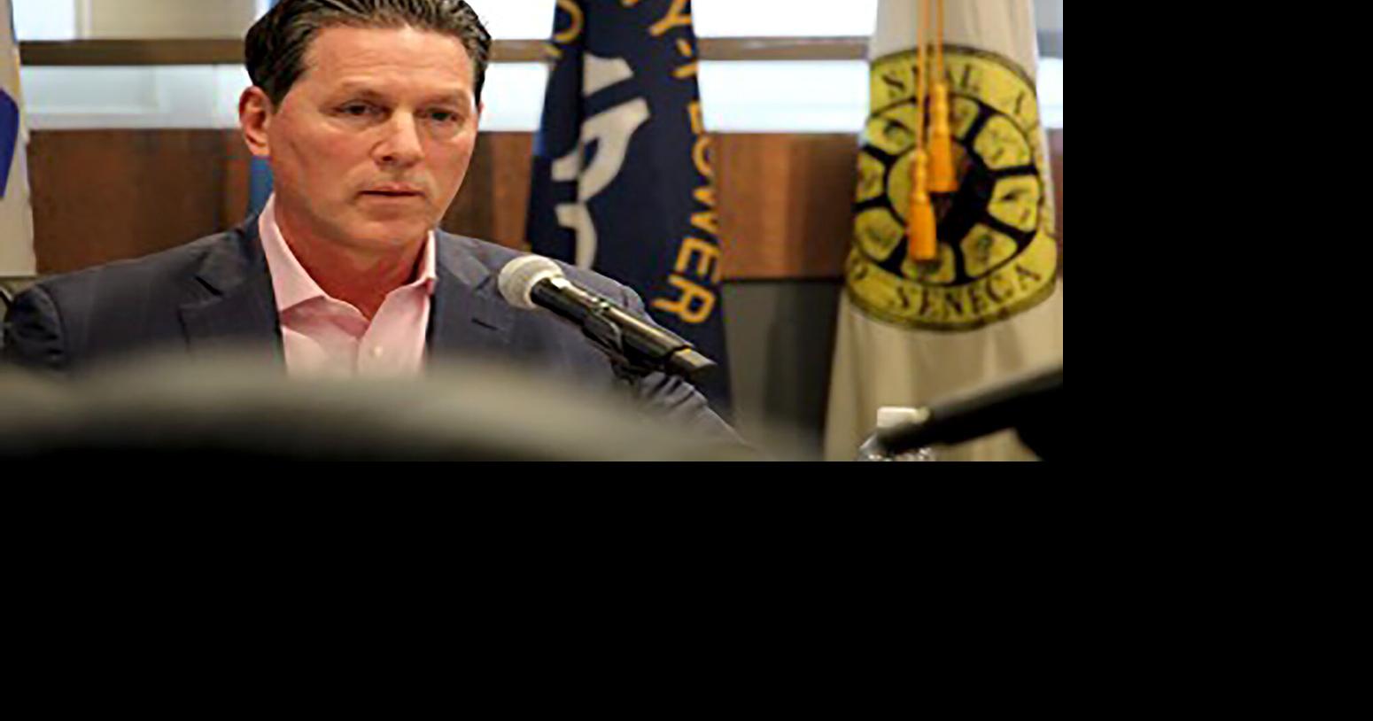 DiNapoli, OTB's Brown keep responses to Wojtaszek's criticisms short