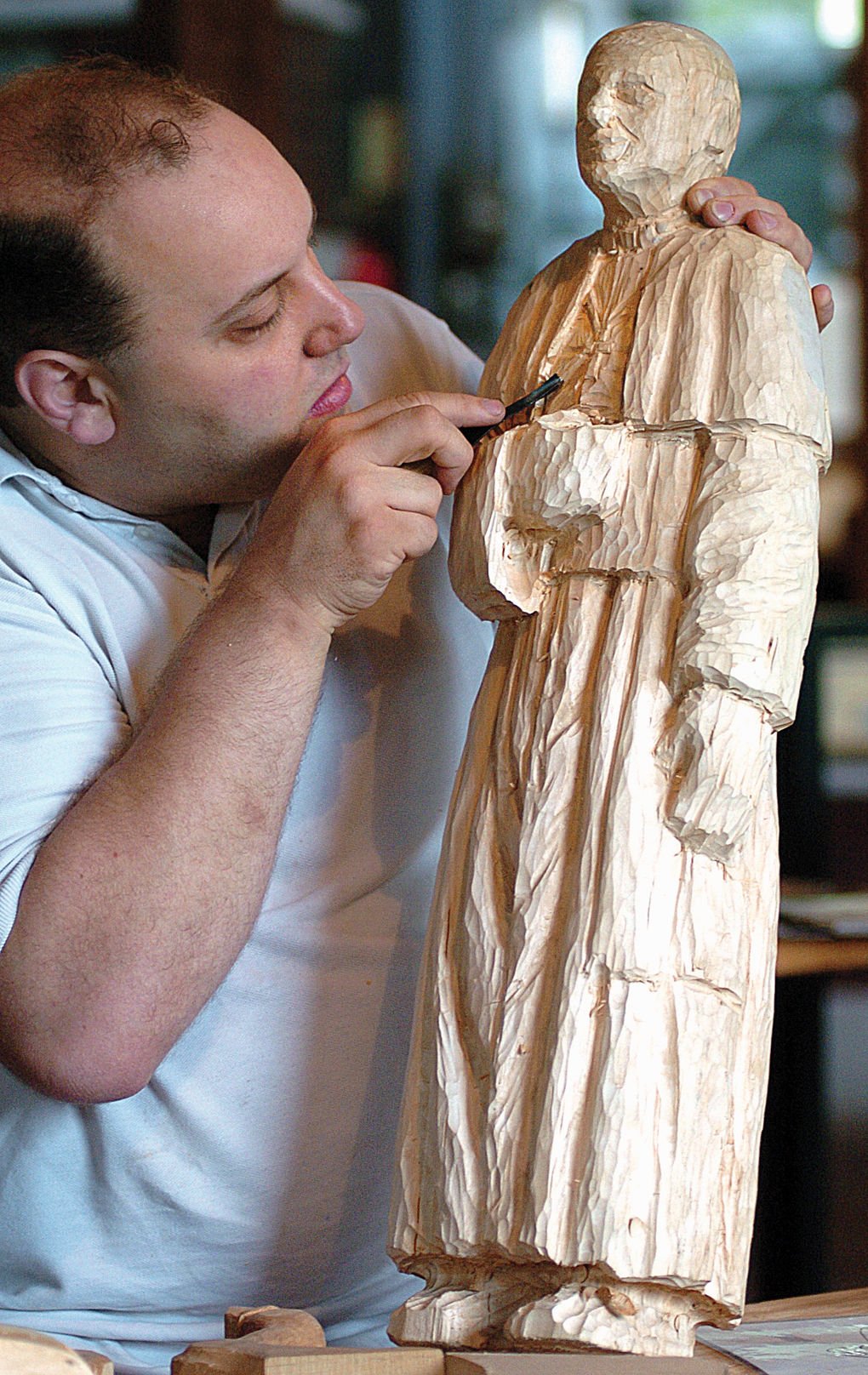 060603 wooden pope/pp