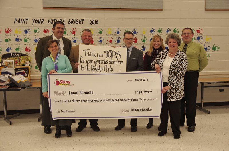 LewPort officials celebrate support through Tops in