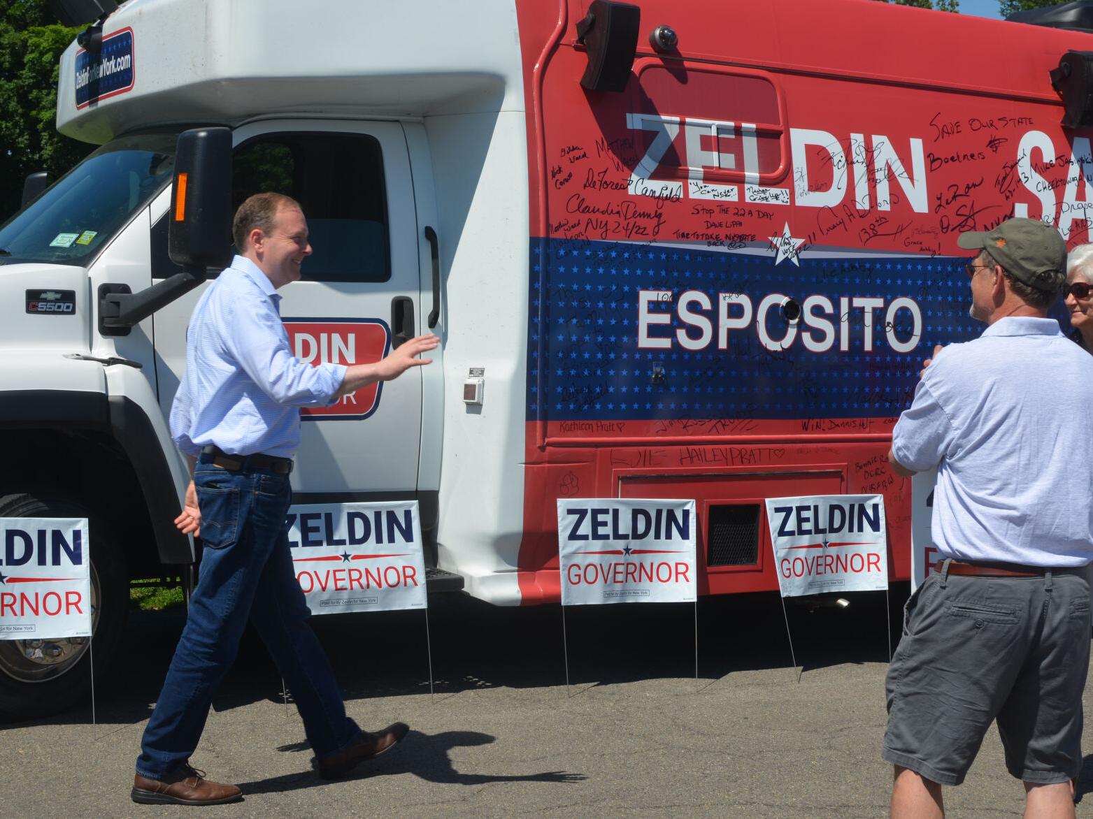 Zeldin Stop Brings Complaints Of Inappropriate Sign Use Election Niagara Gazette Com Zeldin Stop Brings Complaints Of Inappropriate Sign Use Election Niagara Gazette Com