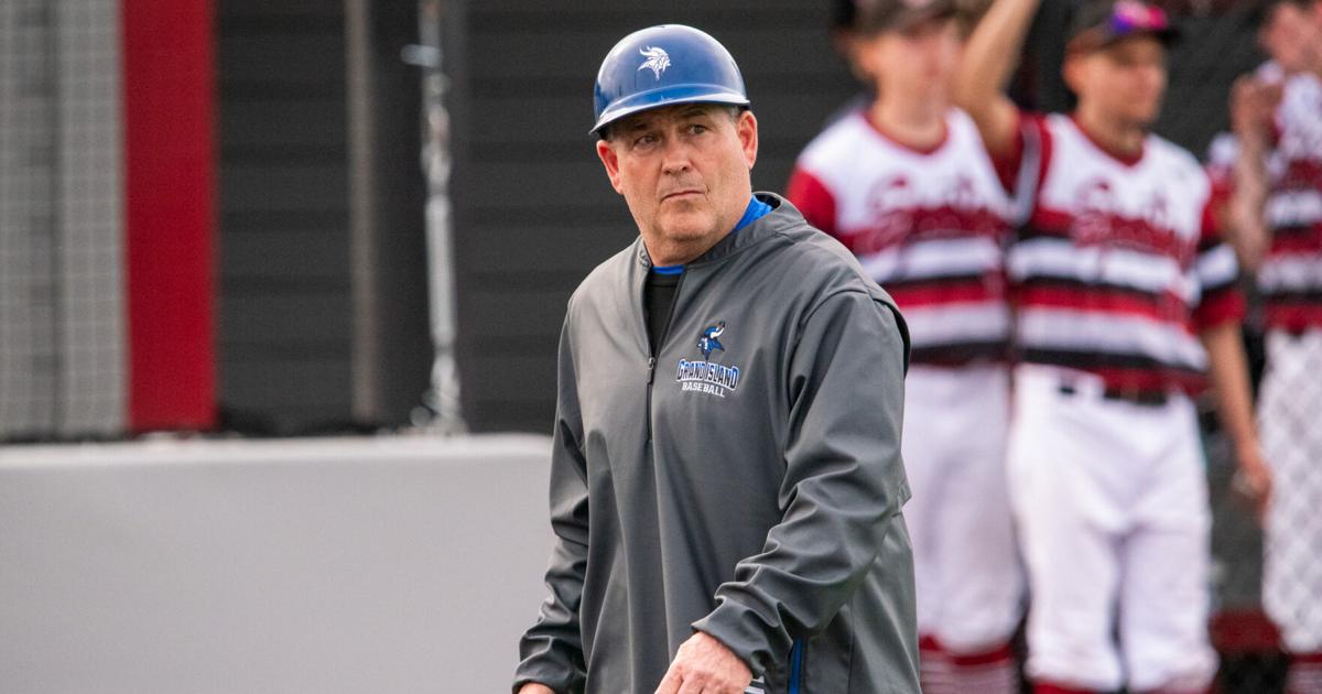 Dean Santorio still has Grand Island humming after winning 300th game ...