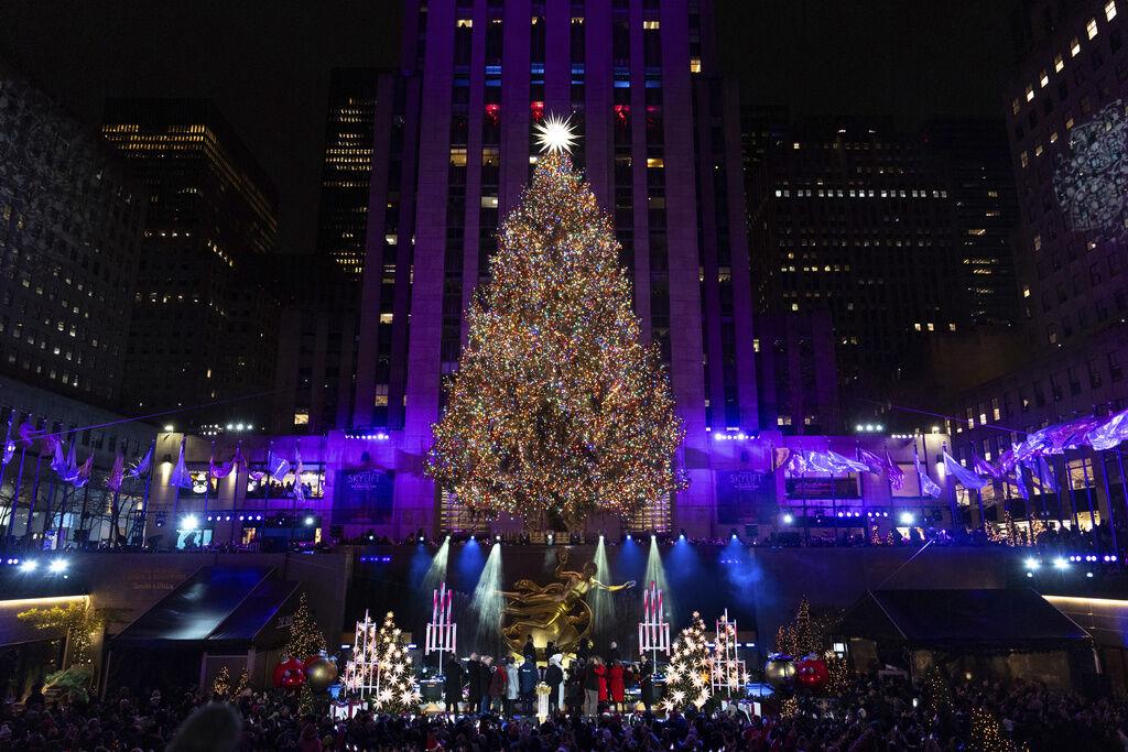 The Rockefeller Center Christmas tree lights up in New York City News