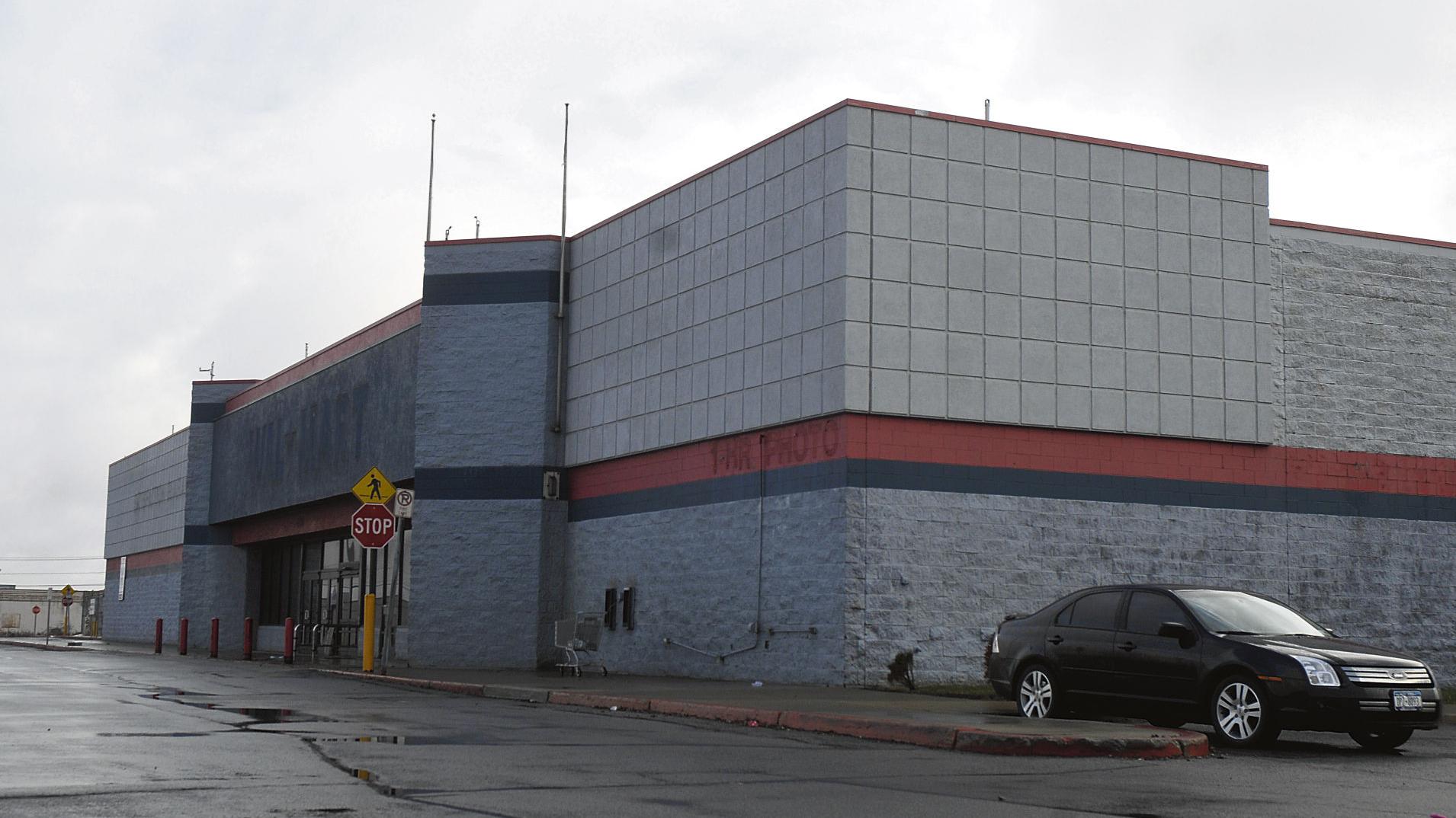 Town Of Niagara Officials Look At Rezoning Former Wal Mart Site Local News Niagara Gazette Com Town Of Niagara Officials Look At Rezoning Former Wal Mart Site Local News Niagara Gazette Com