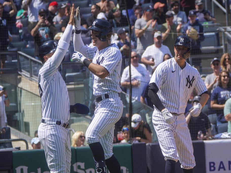 Anthony Rizzo looks good, hits good in first Yankees game, a 3-1