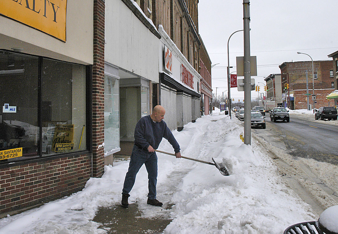 NIAGARA FALLS Plowing through untouched sidewalks Local News