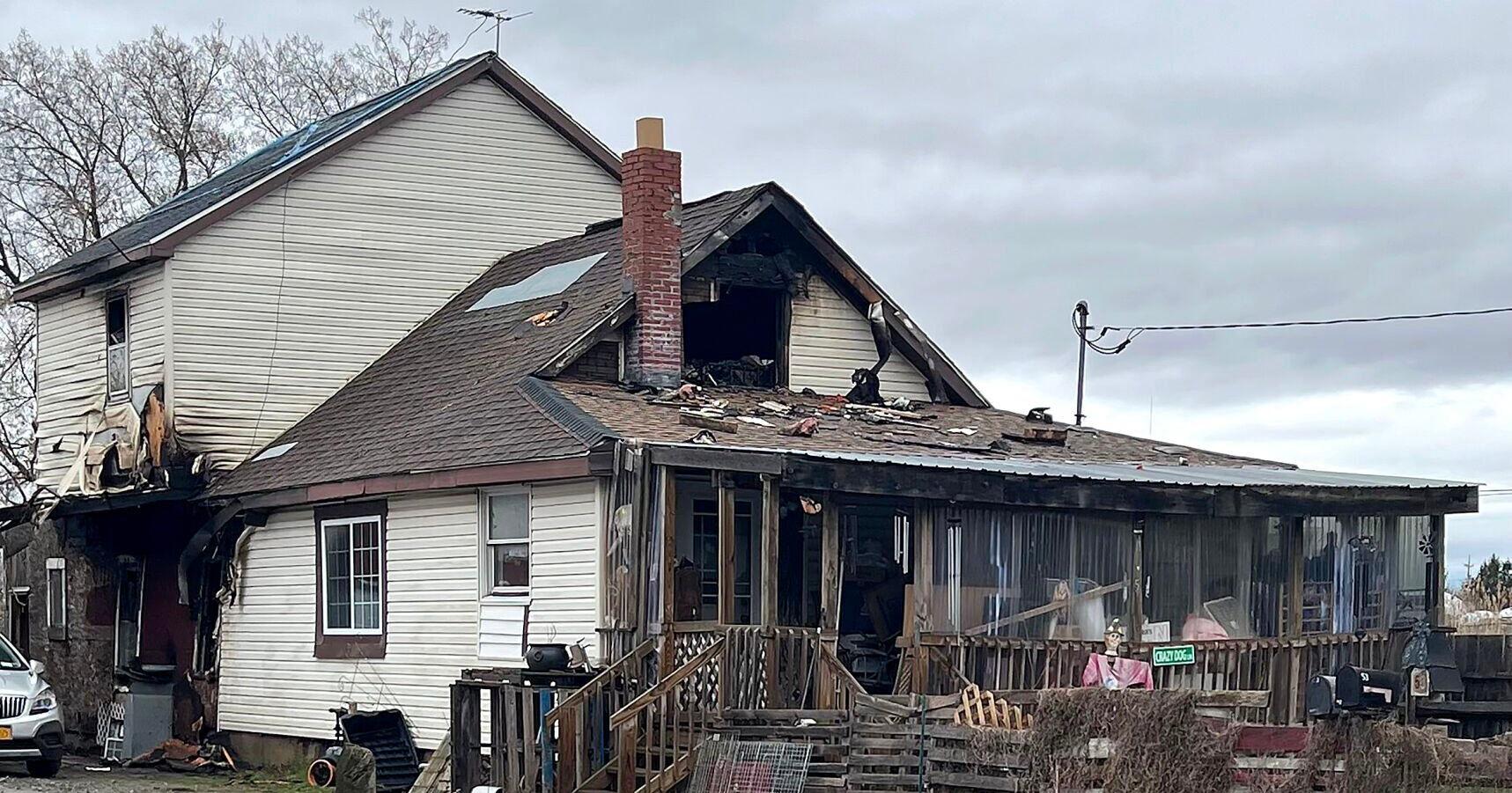 Elderly resident dies in Lockport house fire - Vimarsana News