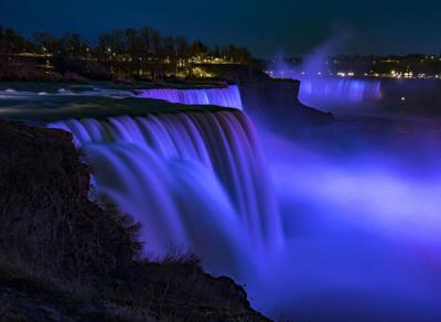 Falls Illuminated To Honor Shooting Victims Local News Niagara Gazette Com