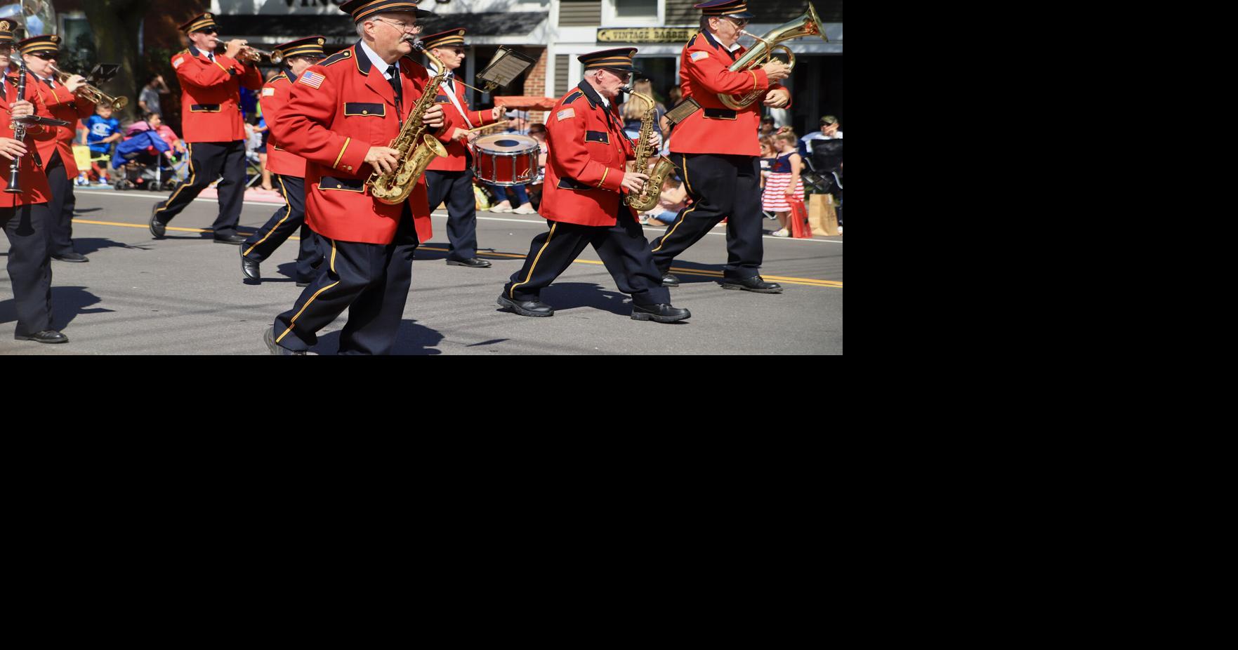 SLIDESHOW Marching in the Peach Festival Parade Gallery niagara