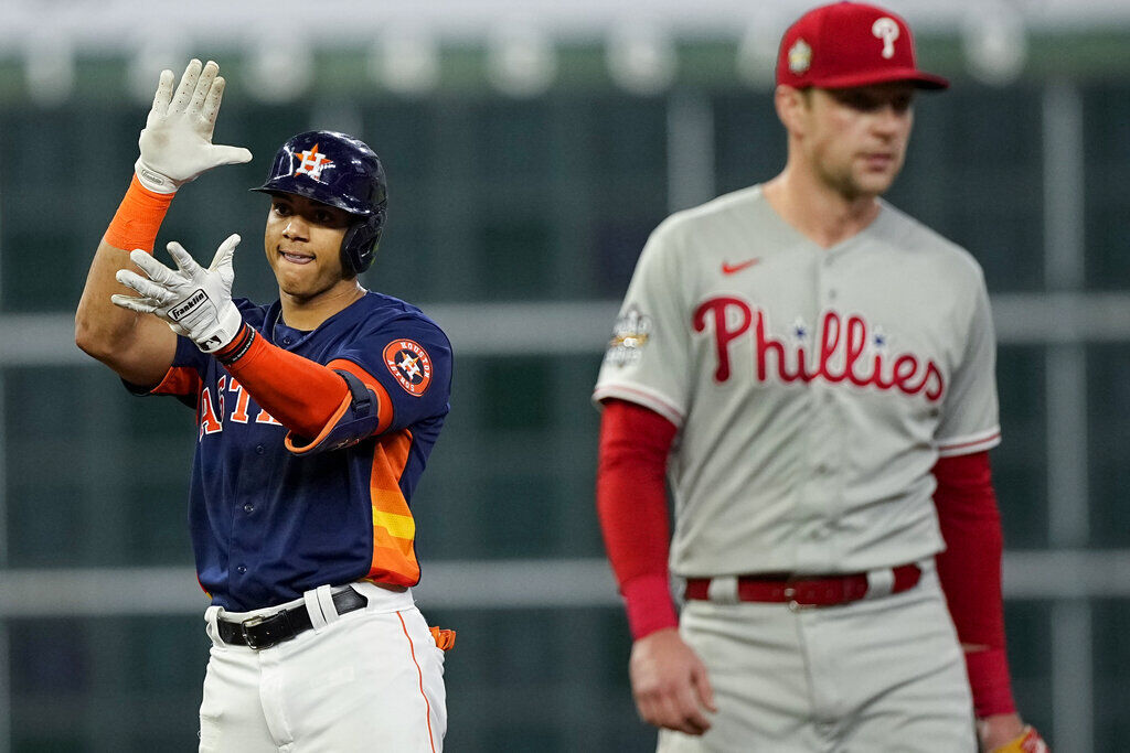 Astros burst ahead, beat Phillies 5-2, tie World Series 1-1