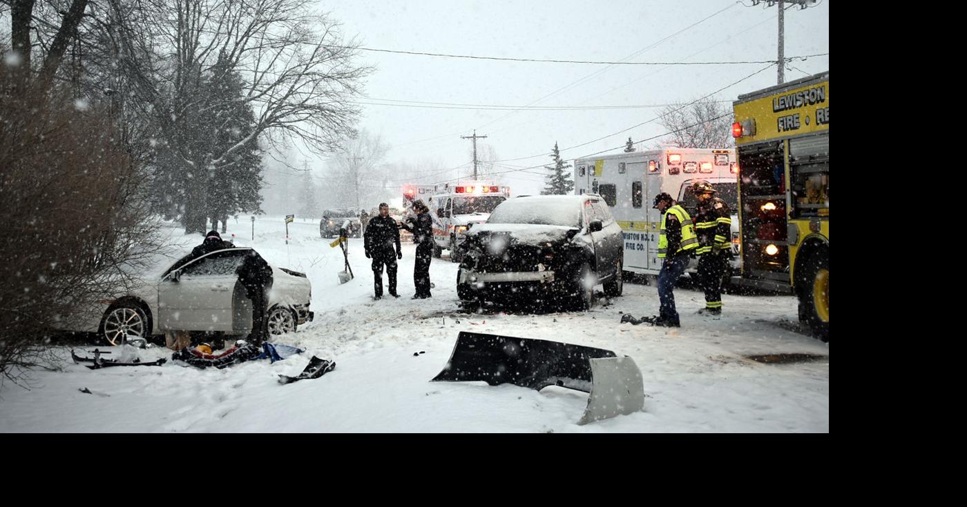 Three hurt in Saunders Settlement Road crash Crime