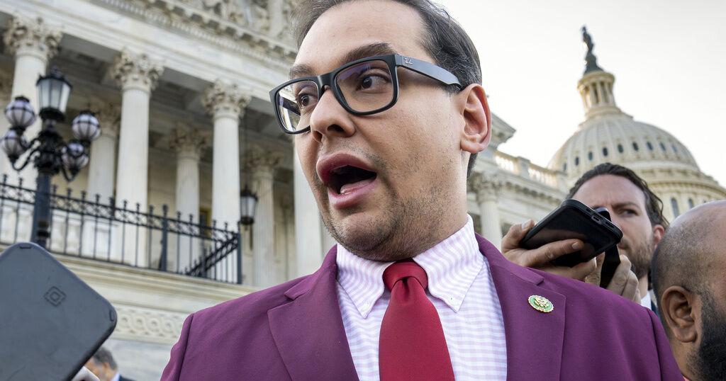 Aunt, dad helped Rep. George Santos stay out of jail while he awaits trial - Vimarsana News