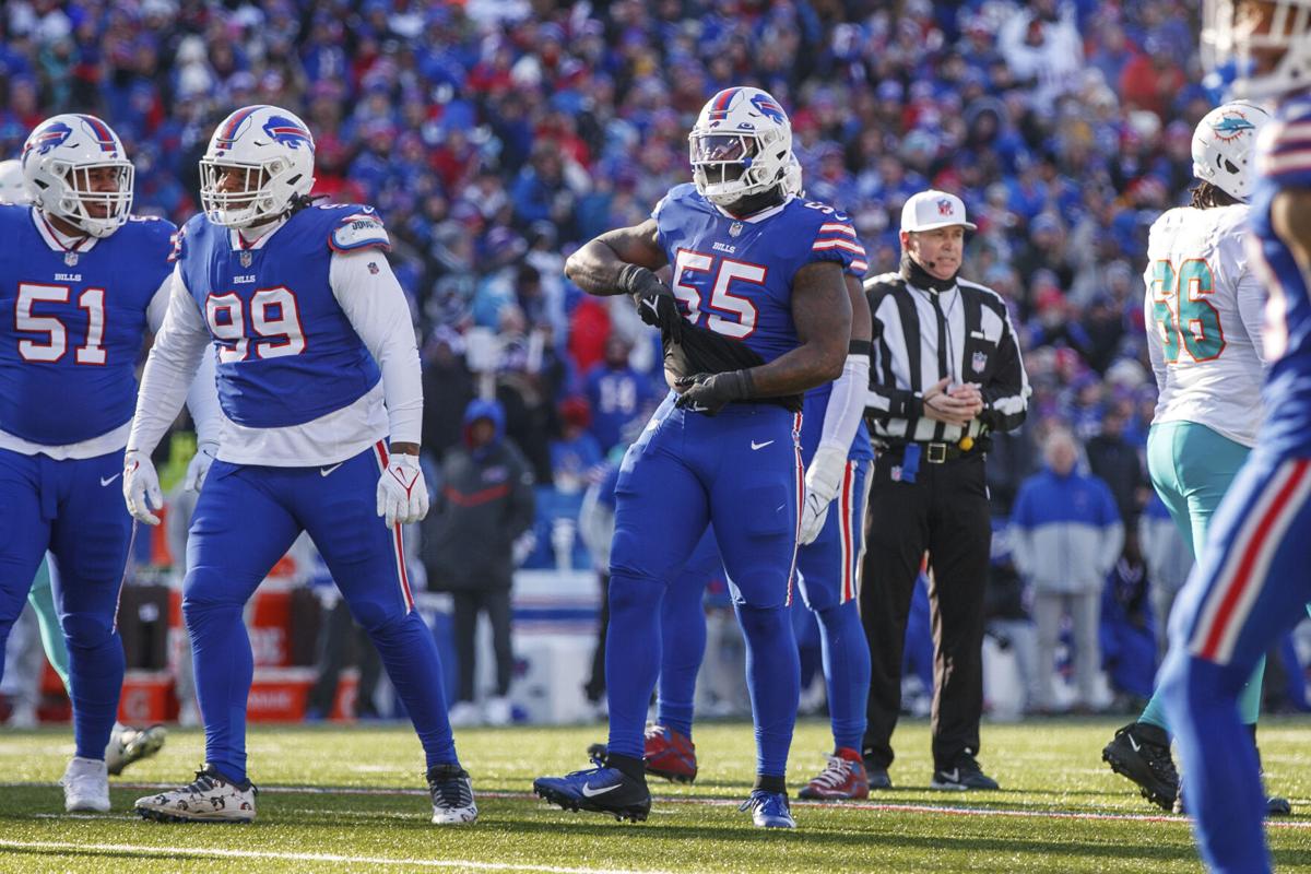 Keeping Joe Burrow on the run critical for Bills pash rush to slow