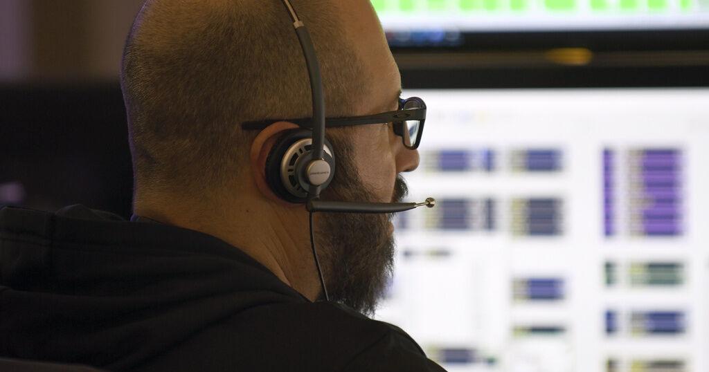 Many big US cities now answer mental health crisis calls with civilian teams — not police | News Many big US cities now answer mental health crisis calls with civilian teams — not police | News