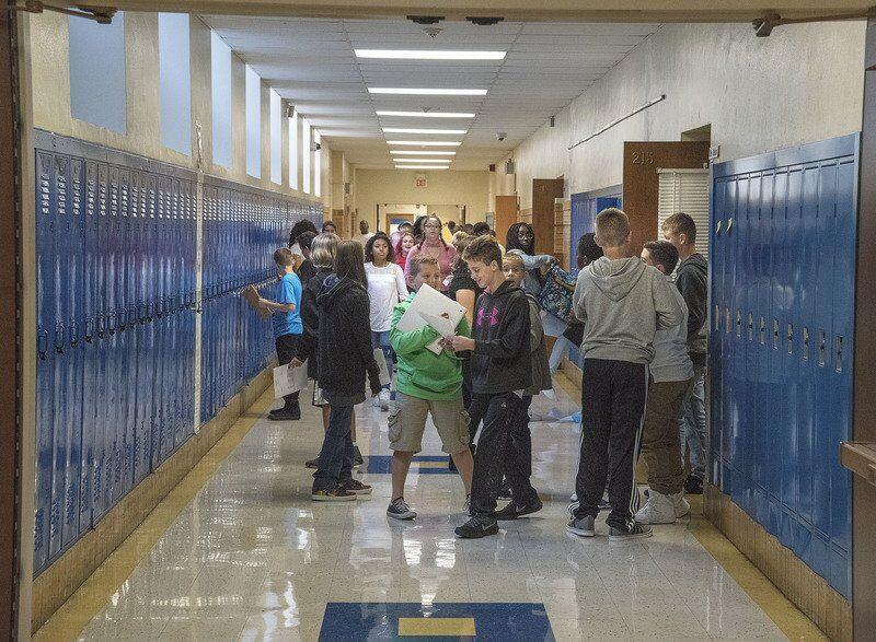 New York school districts get green light to follow their reopening