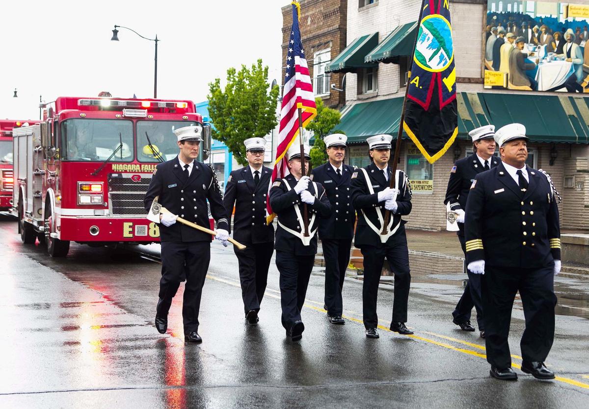 SLIDESHOW Niagara Falls Memorial Day Parade marches on Gallery