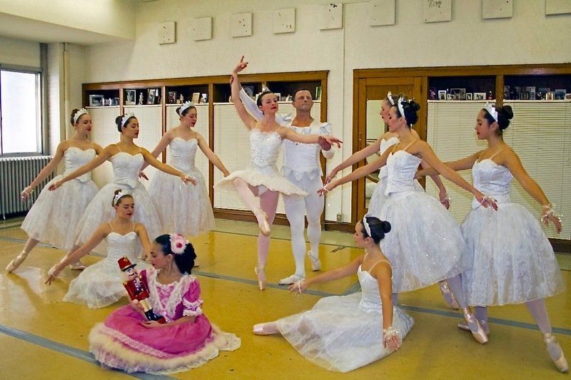 Ballet brings Christmas classic to life | Communities | niagara-gazette.com