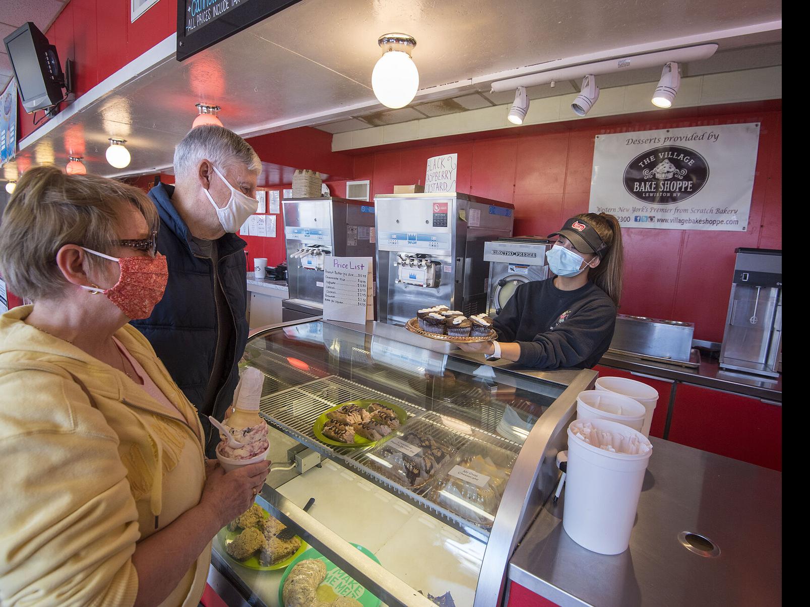 A Sweet Match For De Dee S Dairy And Lewiston S Village Bake Shoppe Local News Niagara Gazette Com