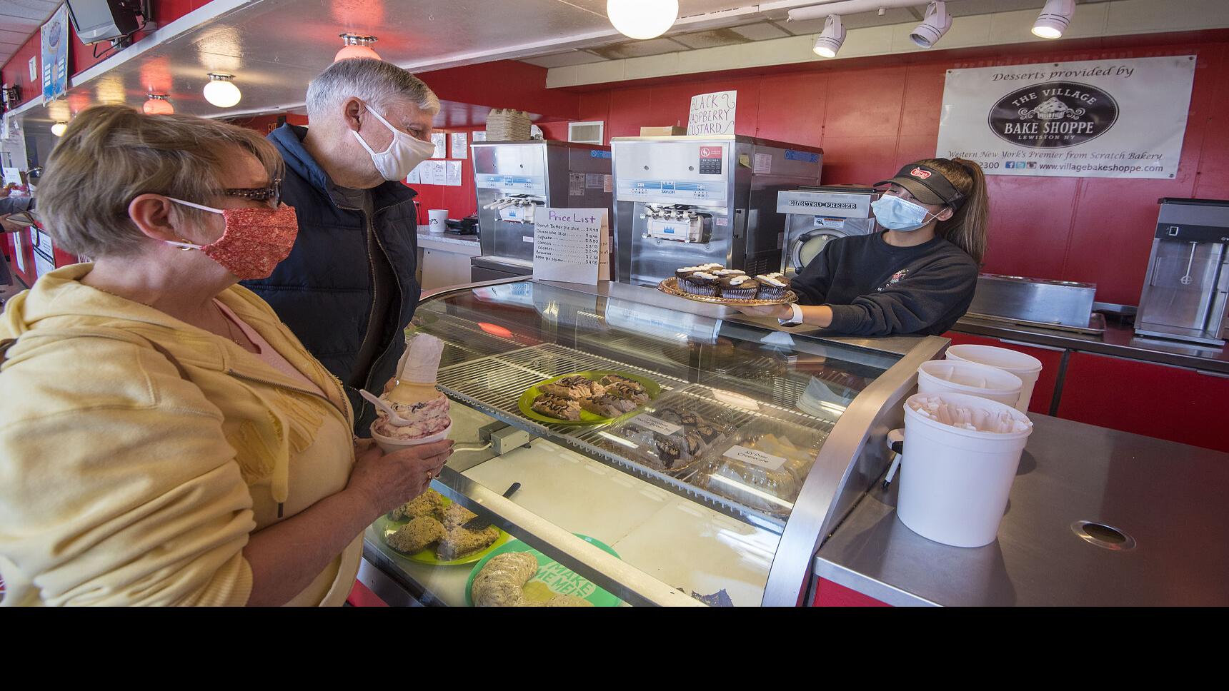 A Sweet Match For De Dee S Dairy And Lewiston S Village Bake Shoppe Local News Niagara Gazette Com