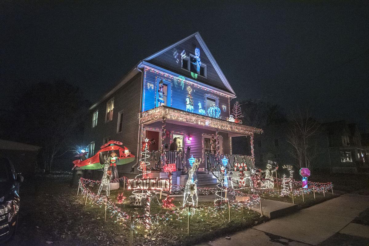 SLIDESHOW Niagara Falls Holiday Decorating Contest