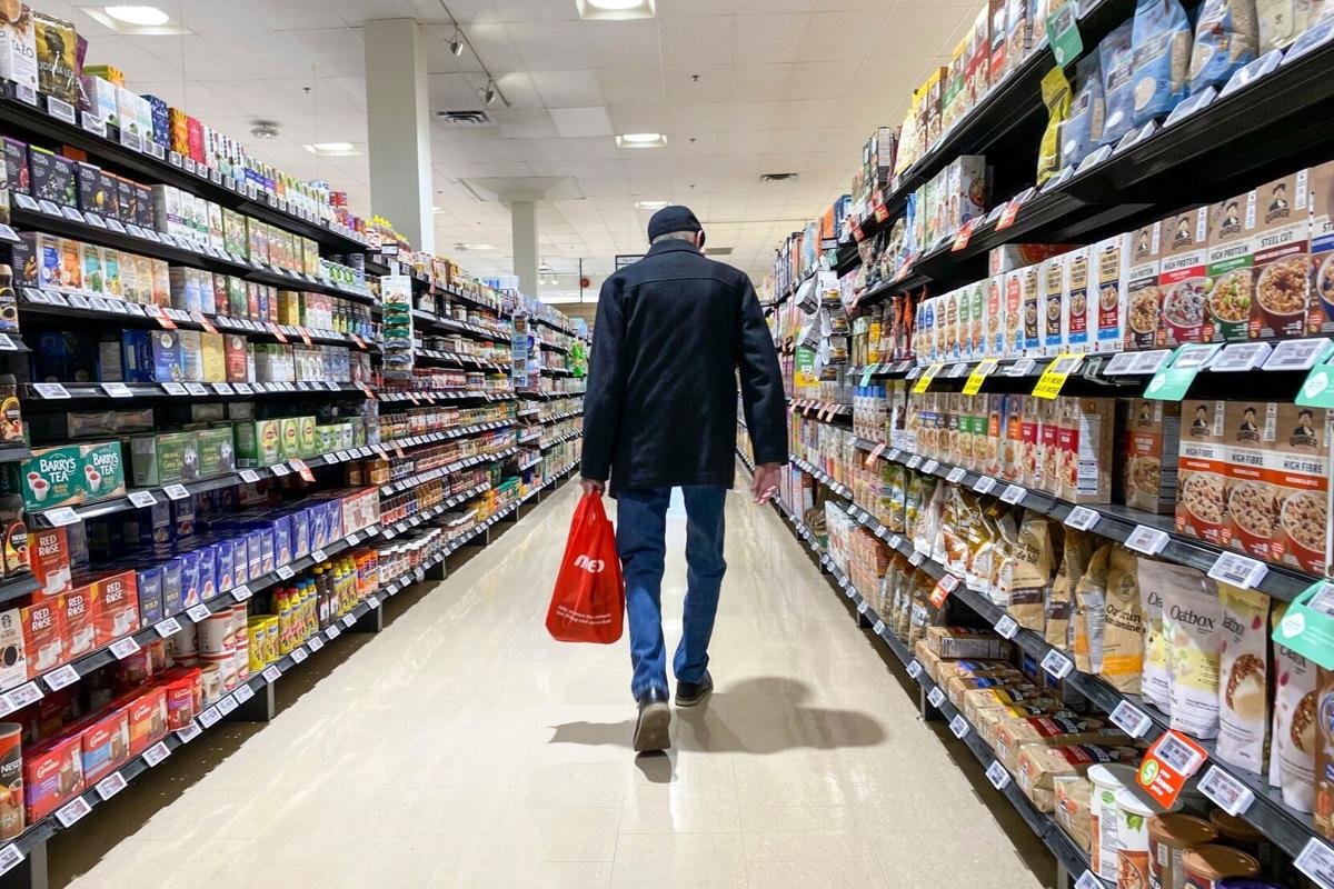 More Canadians willing to eat past best-before date as food prices rise, study suggests