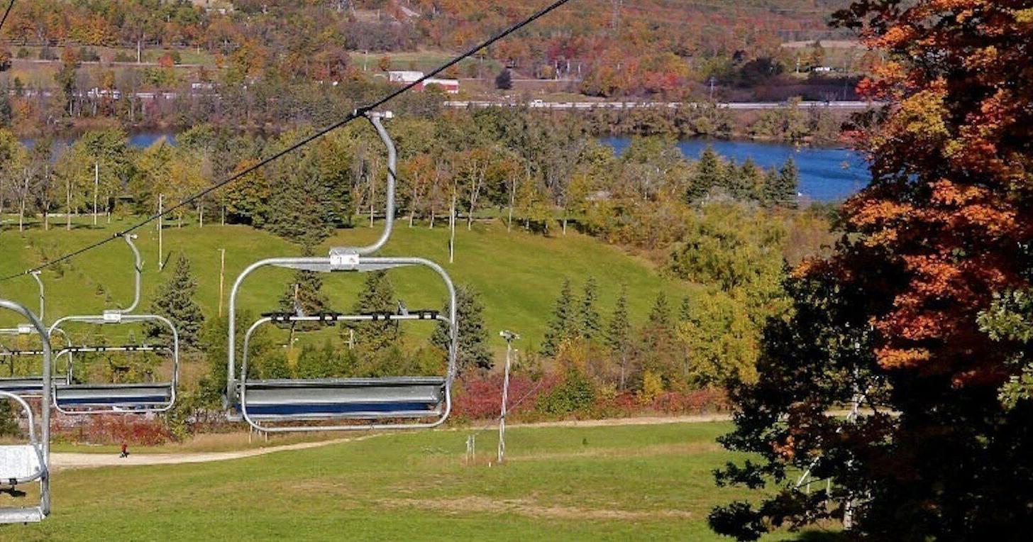 Scenic Ontario chairlift to reopen in time for fall colours