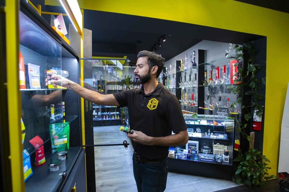 elfbar nachfüll pod läuft aus VICTORIA SMOKE SHOP - 2 - Updated May 2026 - 3901 John Stockbauer Dr,  Victoria, Texas - Vape Shops - Phone Number main image 0