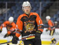 Kory Parkin, Indigenous artist, creates new Hamilton Bulldogs warmup jersey