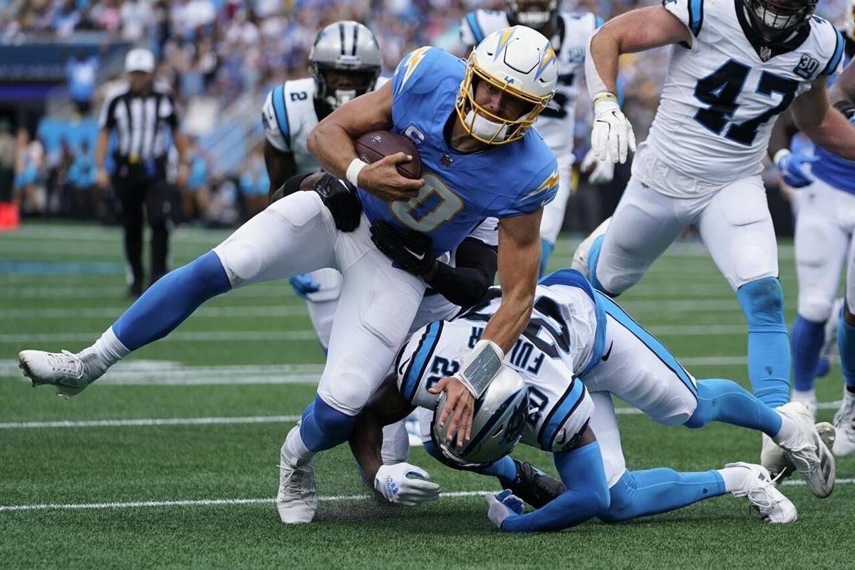 Chargers QB Justin Herbert will play against the Steelers despite an