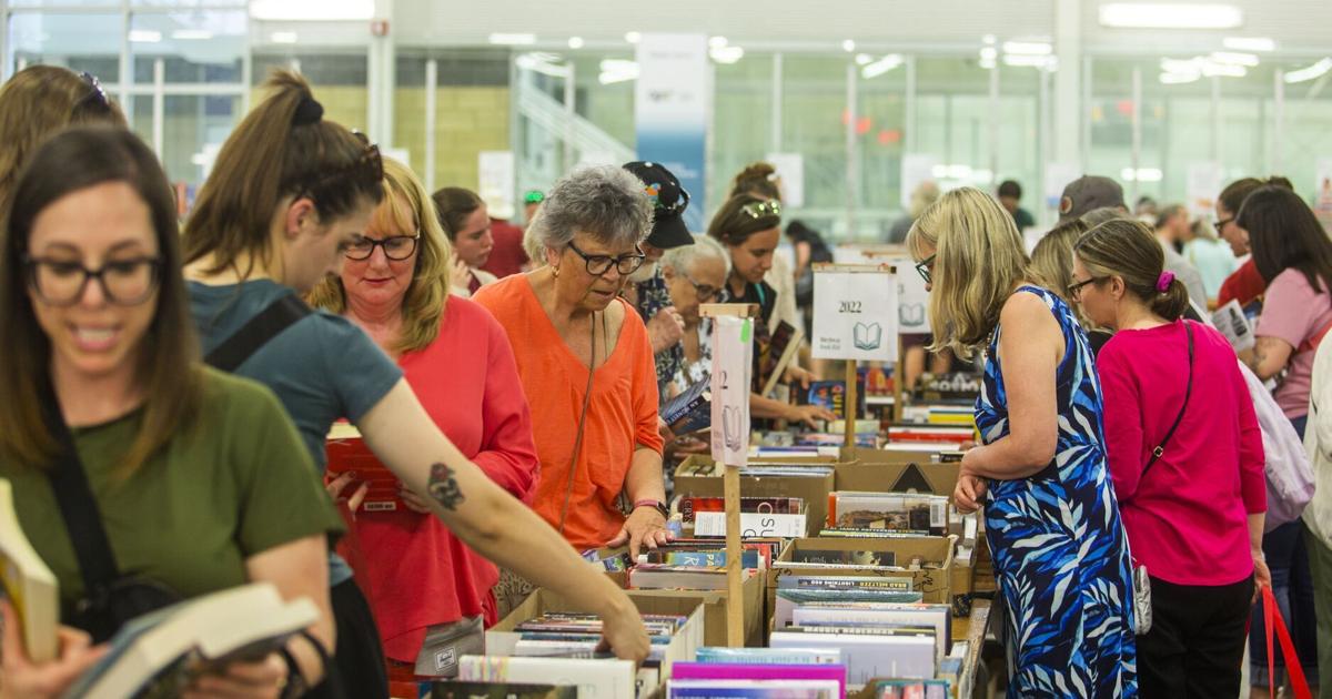 Book Riot raises more than $160,000 in Niagara Falls