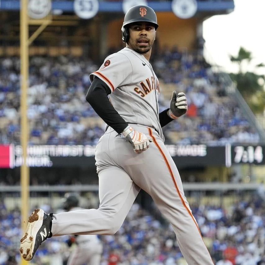 J.D. Davis helps Giants dismantle Dodgers, 15-0