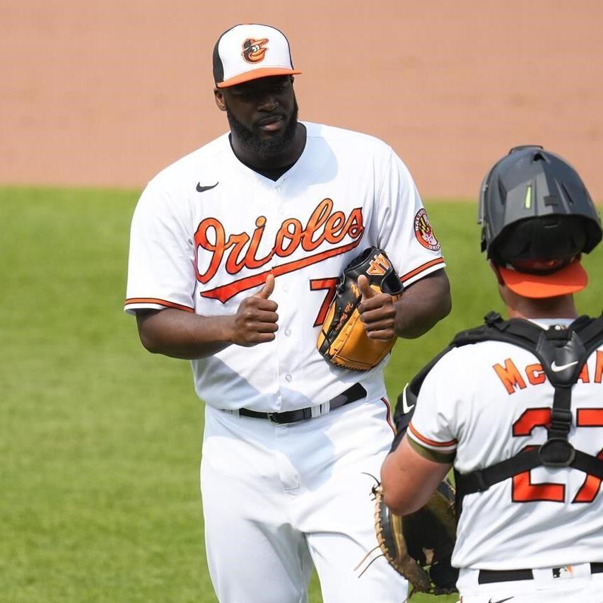 Orioles defeat Royals, 3-2, behind Hays HR and strong starting