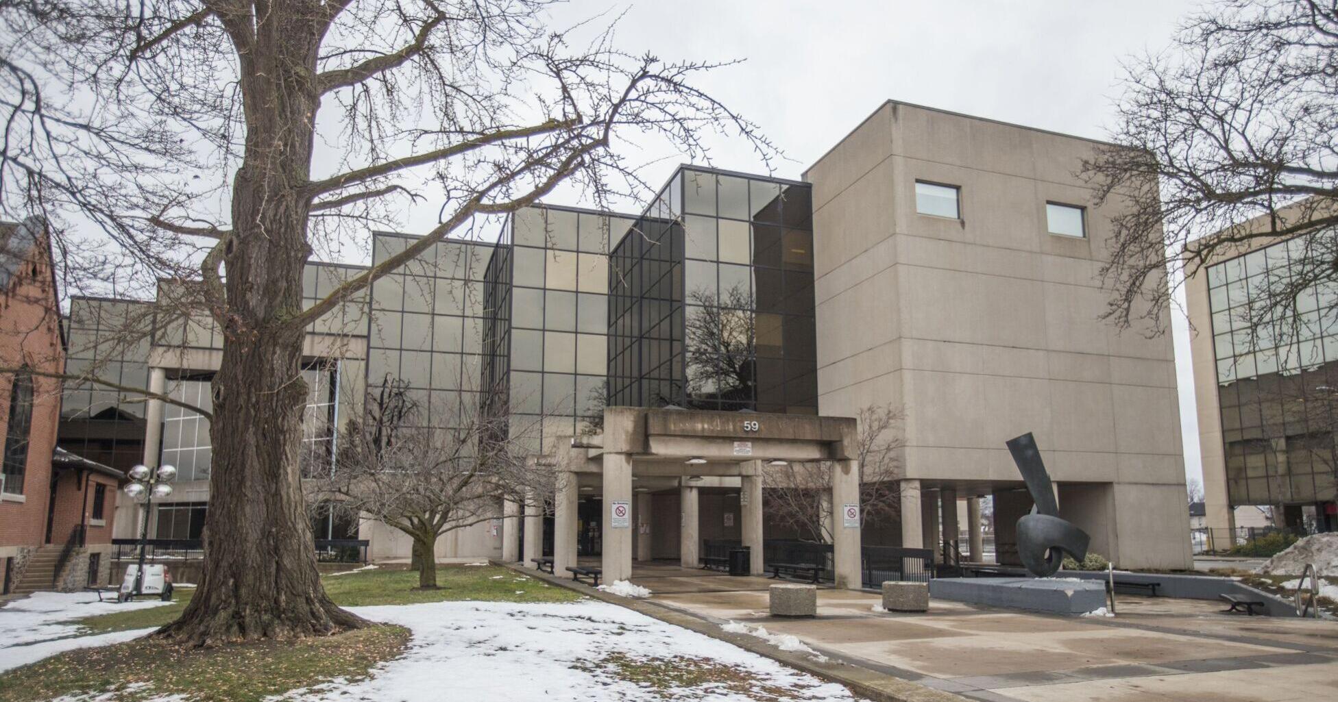 Nearly naked man scaled Welland building , court told