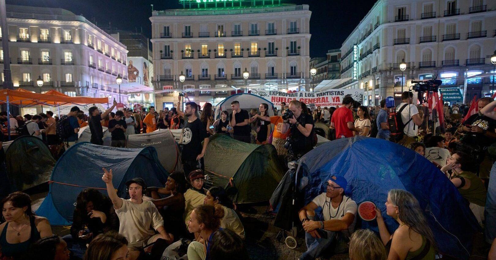 Eviction of 87 - year - old sparks encampment protest in Madrid over housing crisis