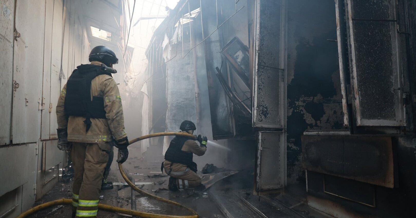 Strikes kill 4 in Ukraine after Moscow rejects German calls to de - escalate